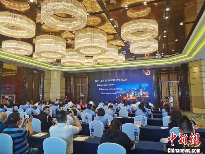 会议现场。　胡亦心 摄 摄