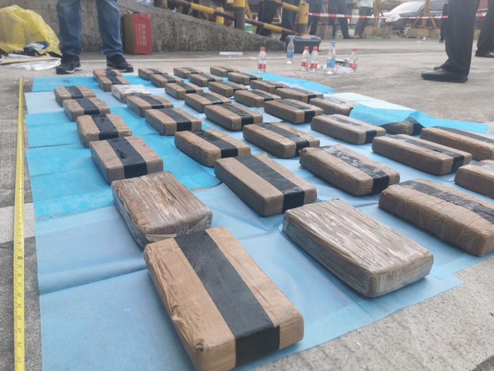 深圳海关查获的毒品可卡因。图片由深圳海关提供