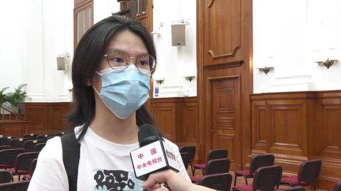 △五邑司徒浩中学学生郭丽明