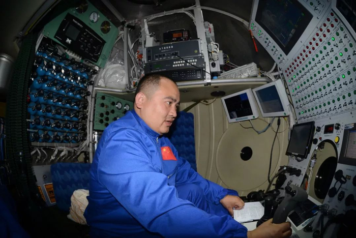 叶聪的工作照。资料图片由叶聪提供