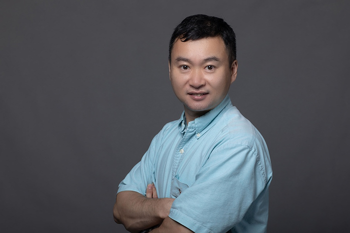  姜汉卿博士 朱丹阳 摄