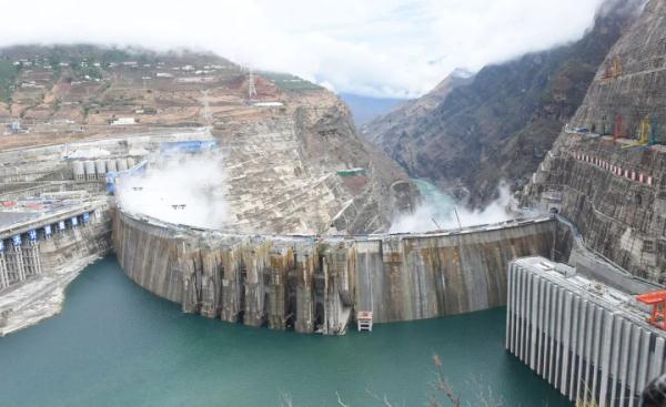 白鹤滩水电  霍思伊 摄