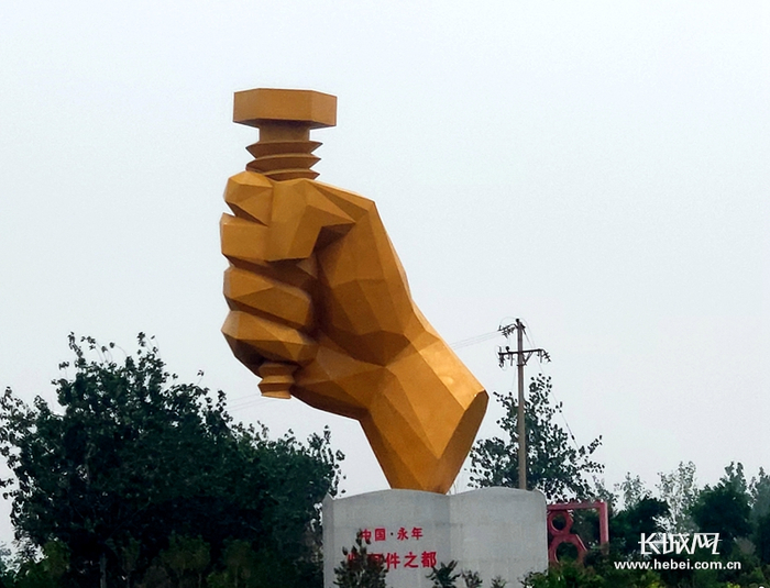 永年城区的特色雕塑。 长城网记者 郑建卫 摄