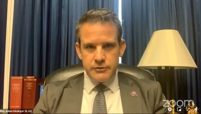 共和党众议员亚当·金辛格&nbsp; 会议视频截图