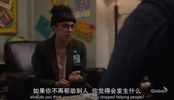 图 / 美剧《医院革命》中， Dr.Frome 向其他咨询师寻求咨询。