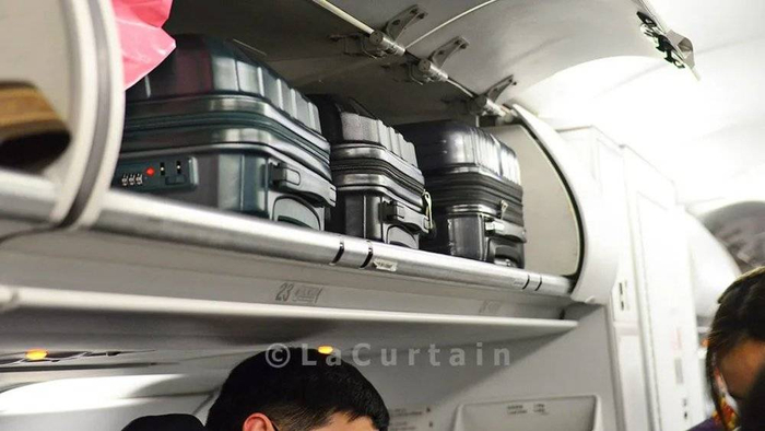 图：恶心别人，方便自己　摄影：拉上窗帘