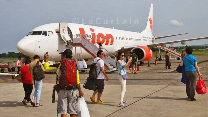 图：国外说“不让带”就真的没人带　摄影：拉上窗帘