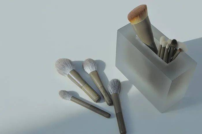 图片来源：及第