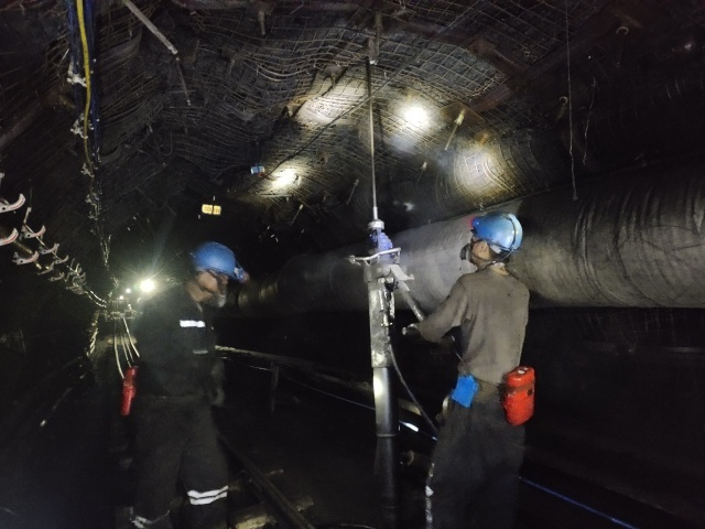 专利技术运用后大大提高了施工速度和功效  学校供图