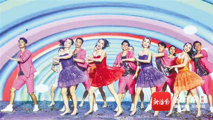 展会上的舞蹈表演。海南日报记者 张茂 摄