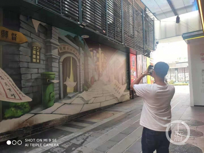 △ 商圈管委会答复会维修这处的滴水问题。