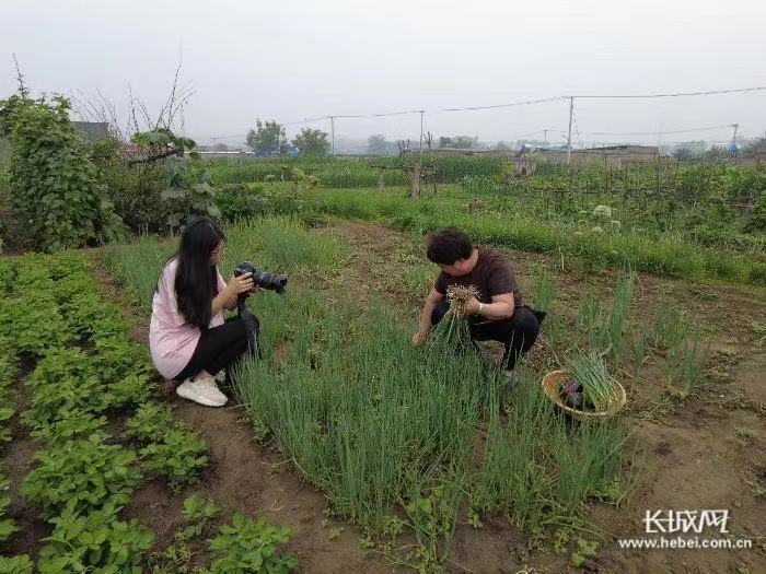 拍摄现场。长城网记者 许晓星 摄