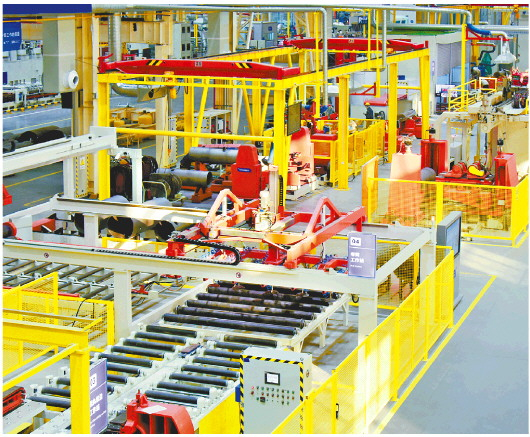 　　记者付玉婷报道 近年来，我省加快推动工业互联网发展。图为由卡奥斯赋能的海尔互联工厂。