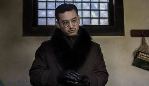 《黄金时代》中的汪恩甲