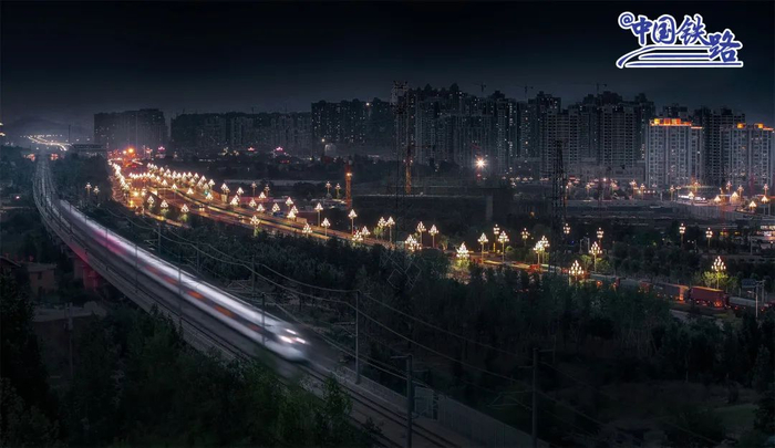 璀璨。张学成 摄