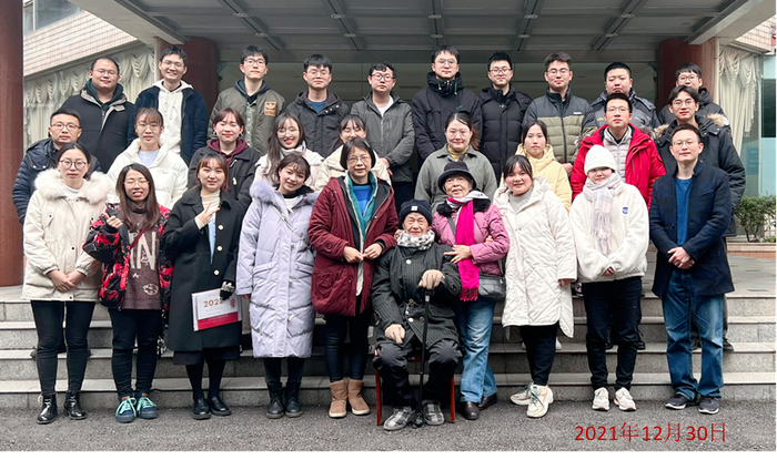 余睽教授科研团队