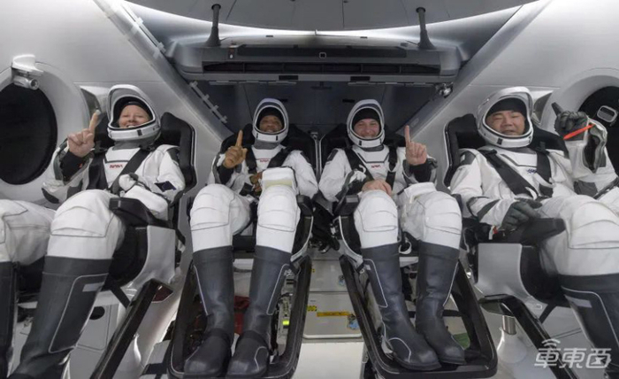 ▲SpaceX首次太空飞行的四名航天员