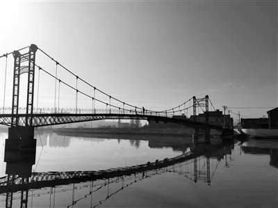     祝江大桥   张晓曦 摄