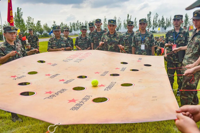 “重走长征路”