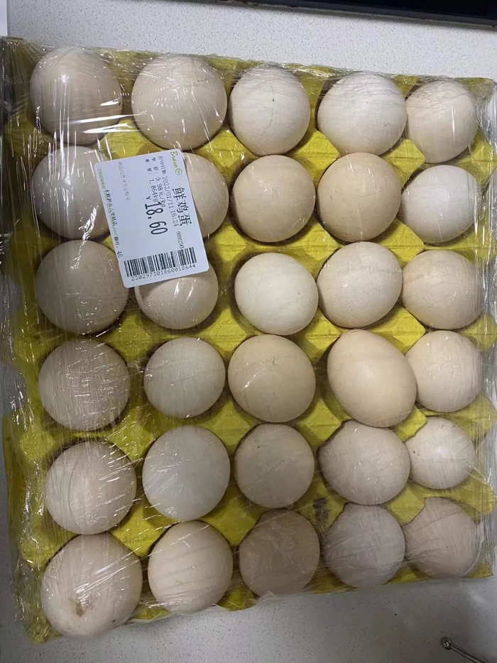 北京丰台区六里桥附近的一家大型超市&nbsp;中国证券报记者摄