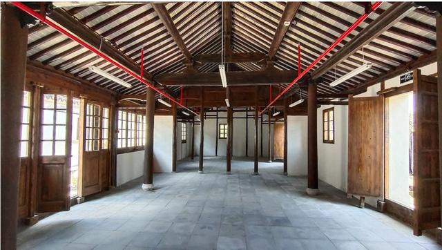 △ 修缮后正室内景