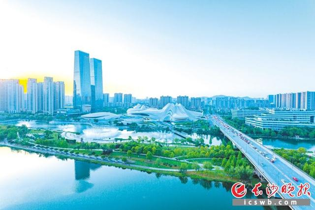  梅溪湖风景 资料图片