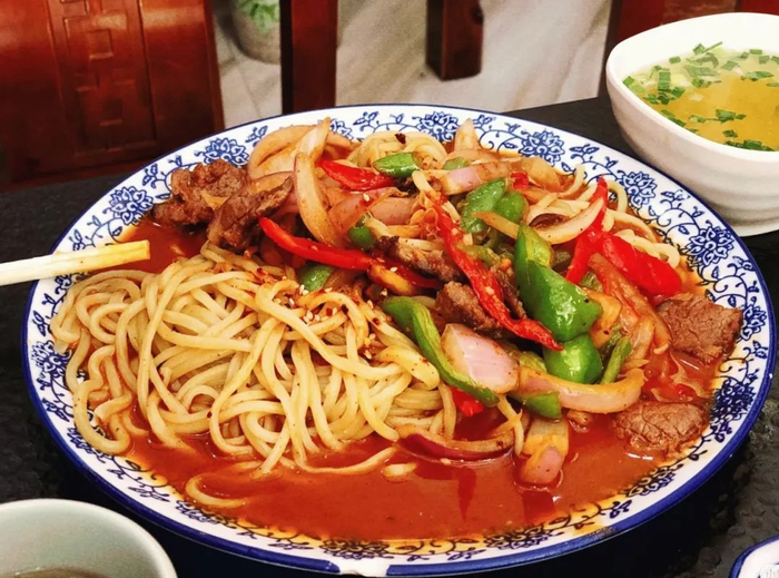 青海“噼里啪啦”炮仗面