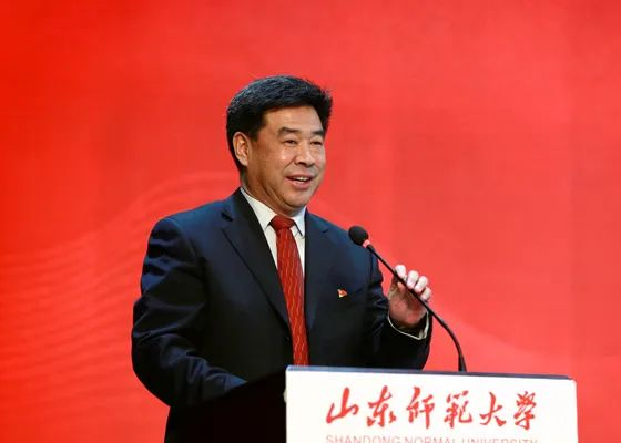 党委副书记、校长曾庆良