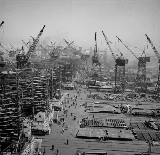 巴尔的摩造船厂成批建造的自由轮