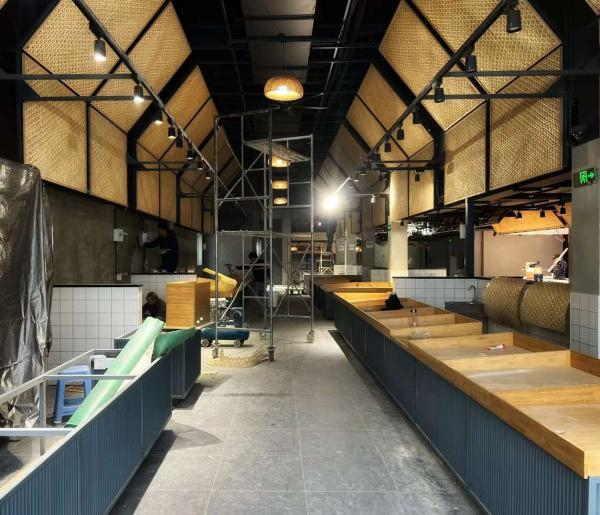 装修中的武夷路菜场。 受访者供图