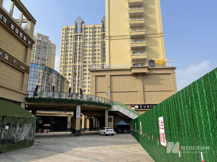 朵以酒店位置 图片来源：每日经济新闻 资料图