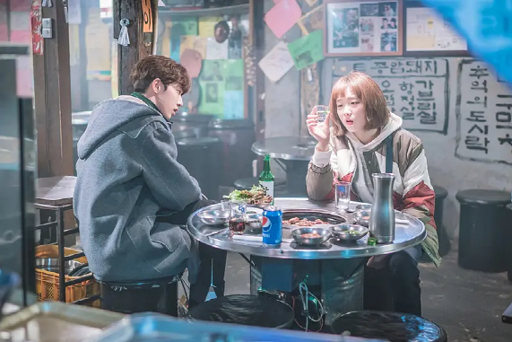 《举重妖精金福珠》剧照