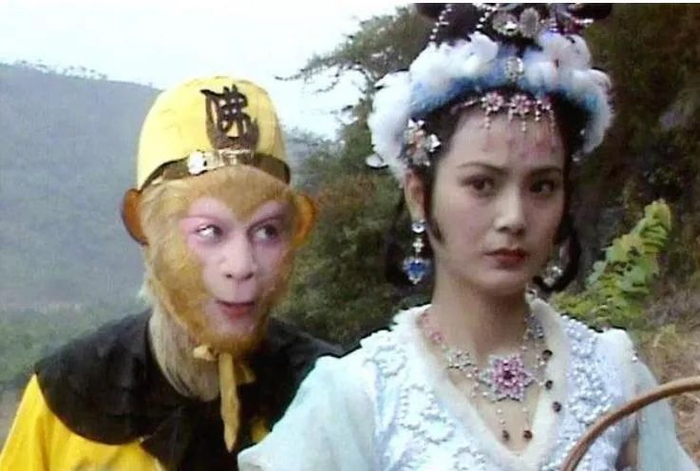 电视剧《西游记》孙悟空和玉面公主在一起