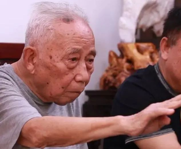 “百岁瓷王”王锡良