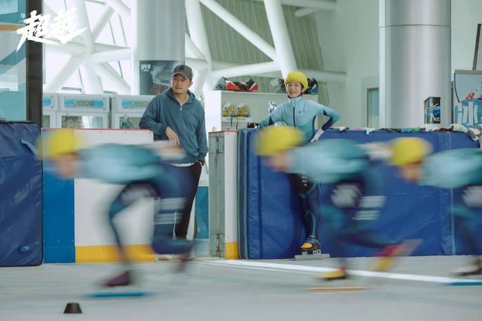 电视剧《超越》也是李庚希与胡军、沙溢两位前辈的再次合作。