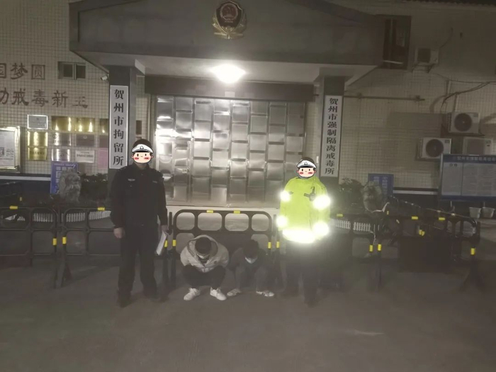 李某文被拘留照片（白衣）