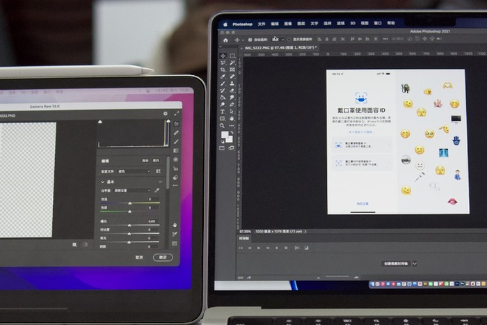 ▲ 同时‘运行’PS 的 MacBook 和 iPad