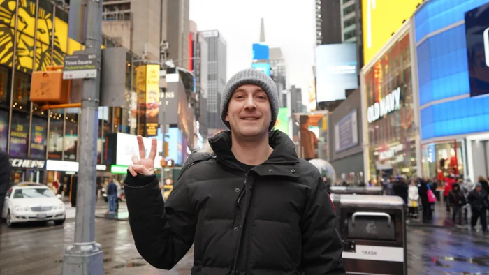 郭杰瑞在录制视频。受访者供图