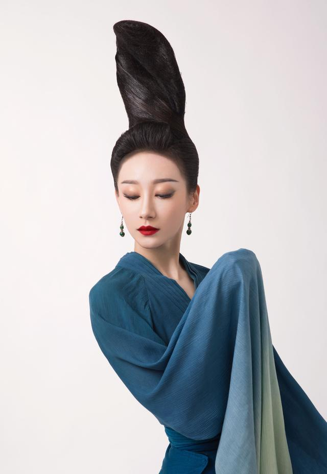 孟庆旸不介意“青绿”成为她的标签。受访者供图