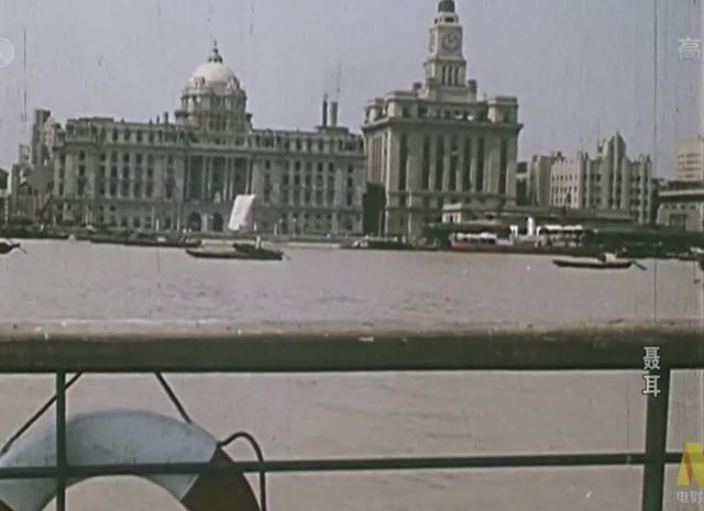 《聂耳》影片中平缓的外滩天际线