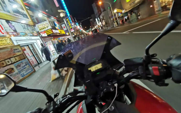 只有每小时二十五千米的骑行速度