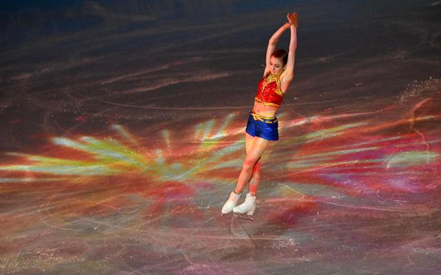 俄罗斯奥委会选手特鲁索娃表演单人滑。图/新华社