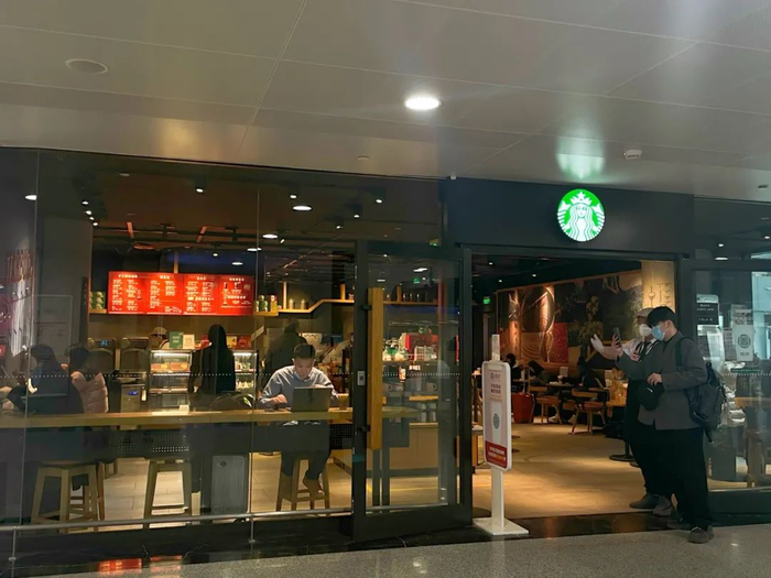 星巴克首都机场店 图片来源：每经记者 王紫薇 摄