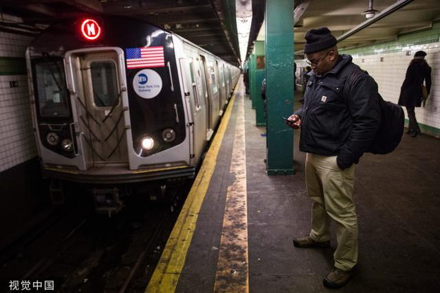纽约地铁 图源：视觉中国