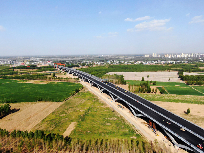 　　京雄高速白沟河大桥。河北省交通运输厅供图