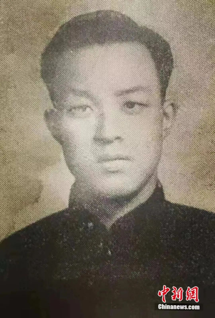 图为青年沈燮元。南京图书馆供图