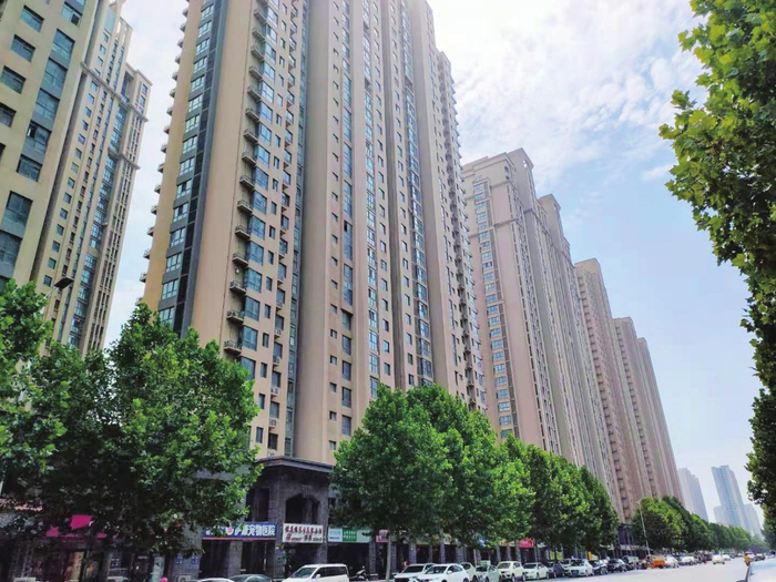 郑州“松绑”楼市，提振市场信心。图为郑州一处楼盘&nbsp;每经记者 王佳飞 摄