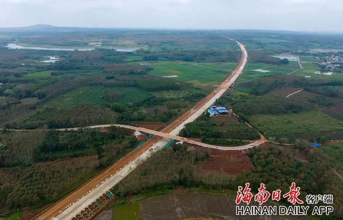 3月3日，俯瞰国道G360文昌至临高公路项目。海南日报记者 李天平 摄