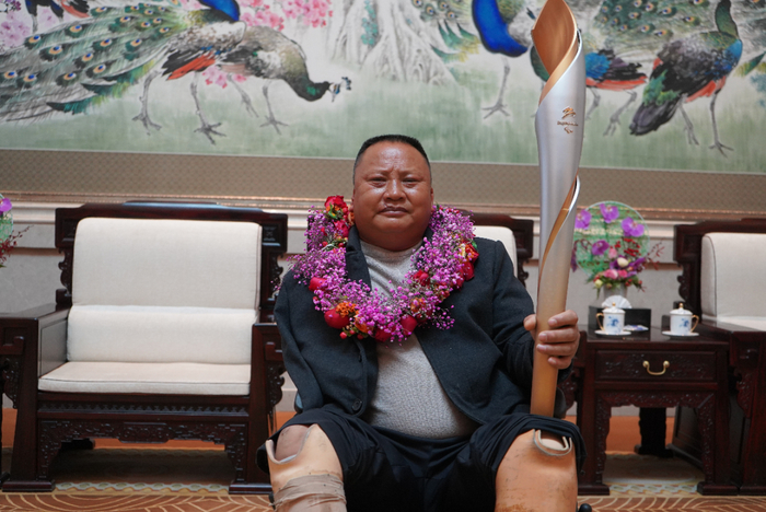 张顺东返昆讲述作为火炬手背后的故事 期俊军 摄