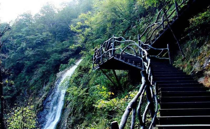 六安市金寨县天堂寨风景区（组图）（图片来源：天堂寨风景区）
